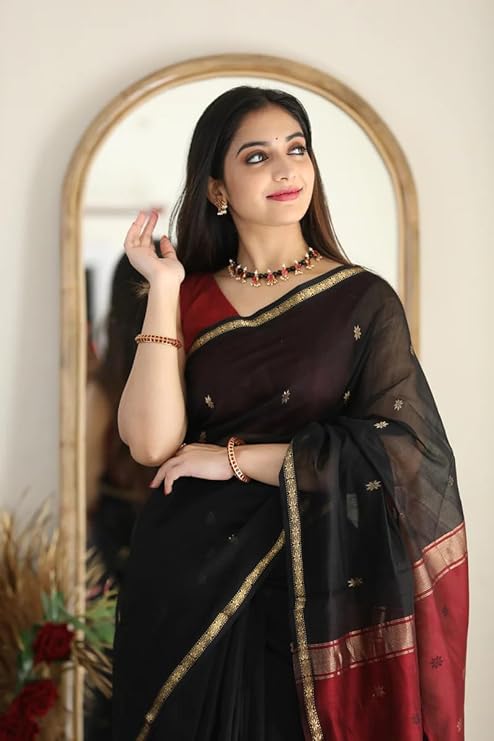 Banarasi Silk Saree with Zari Border and Unstitched Blouse Piece - Image 3